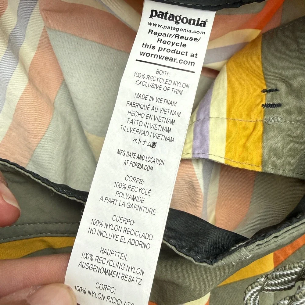 Patagonia Wavefarer Boardshorts 19